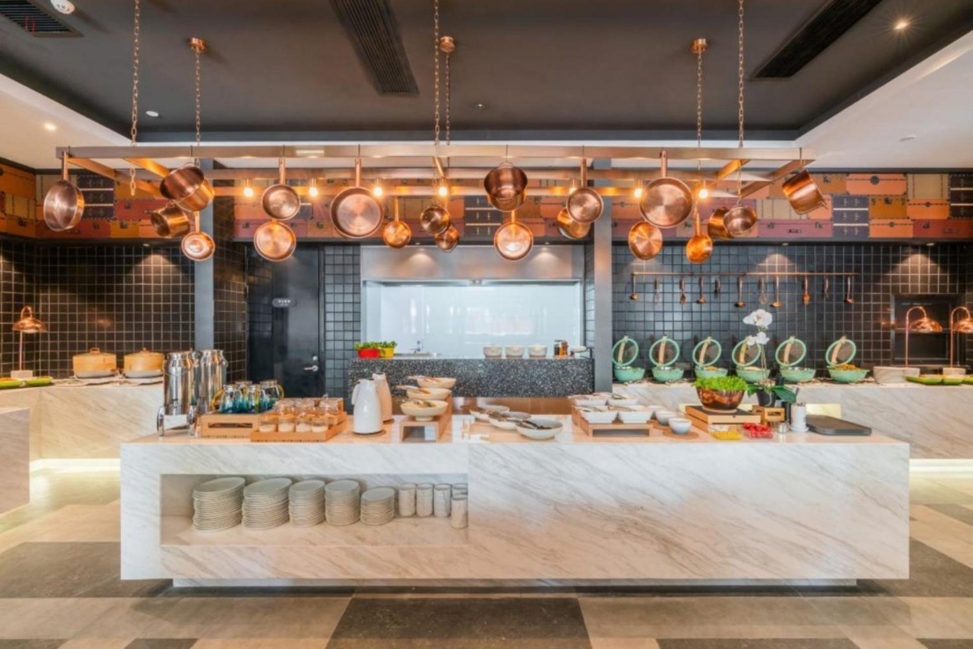 Hotel Atour Light Xinjiangwancheng Fudan 3*