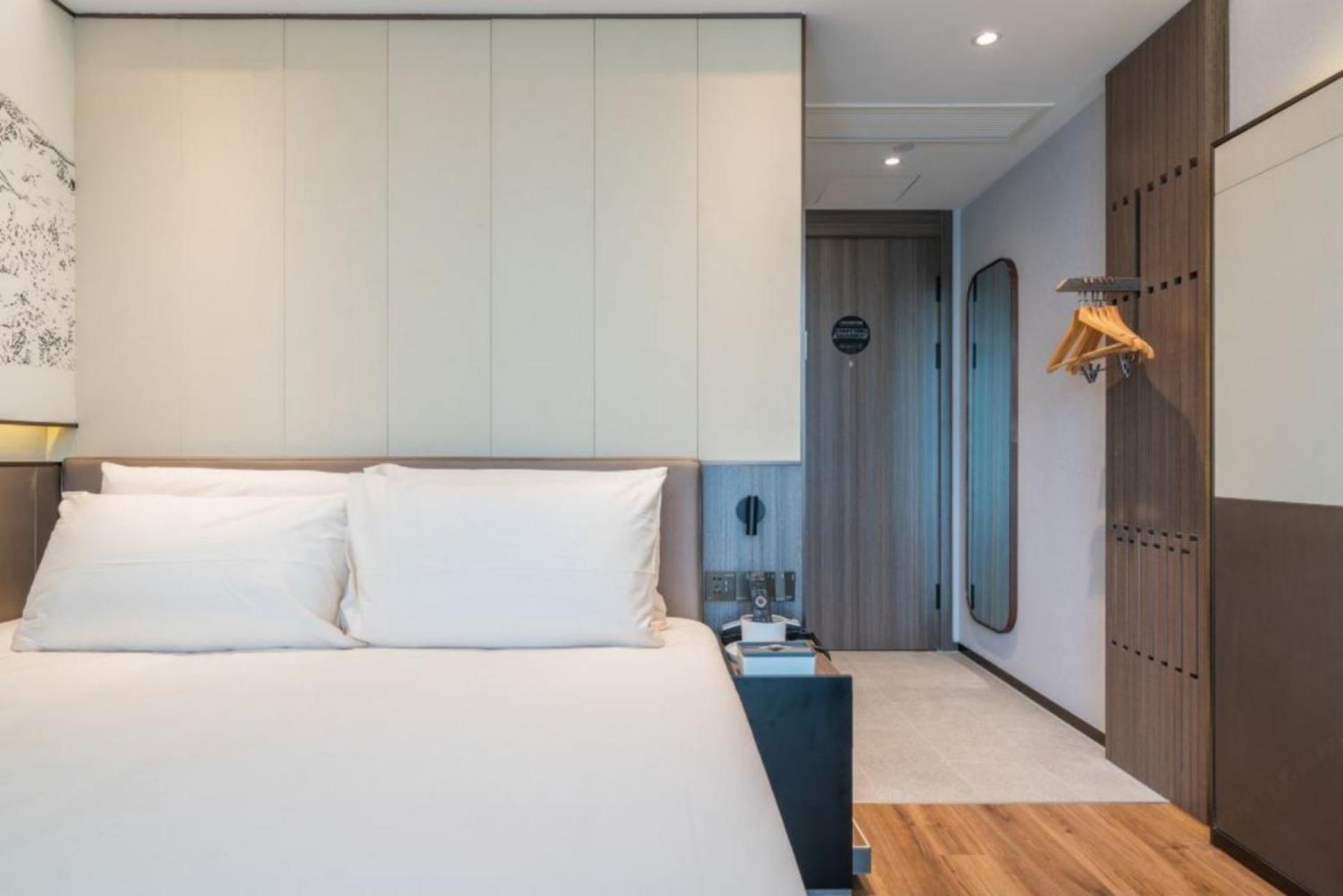 Atour Light Xinjiangwancheng Fudan Hotel 3*